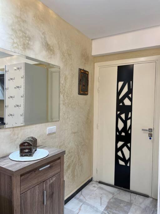 Appartement Bien Situe A Gueliz Marrakesh Exterior photo