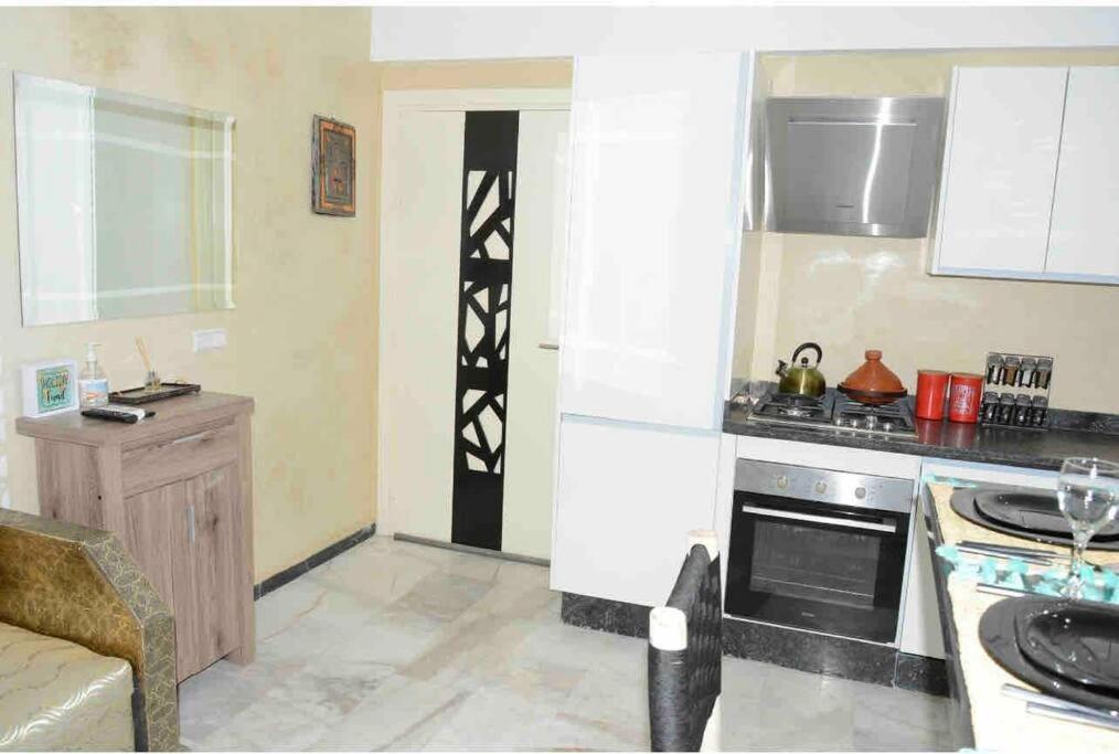 Appartement Bien Situe A Gueliz Marrakesh Exterior photo